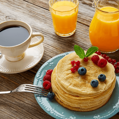 Pancakes mas cafe o jugo