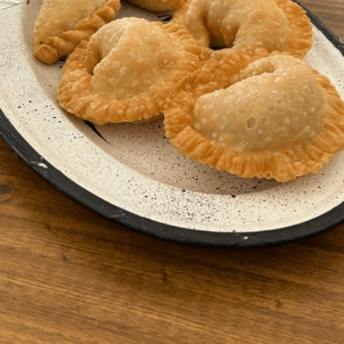 Empanada de jamon y queso
