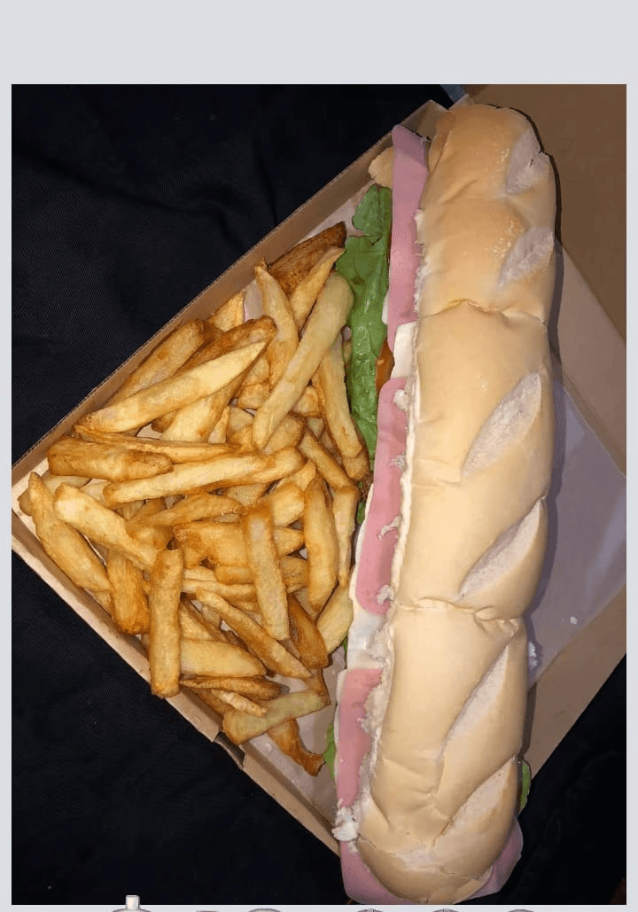 Sanduíche + batatas fritas