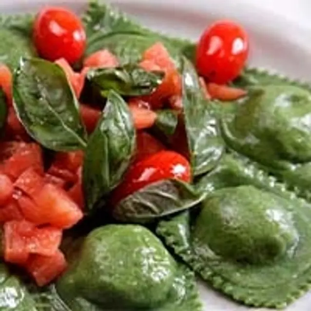 Raviolones de espinaca y queso