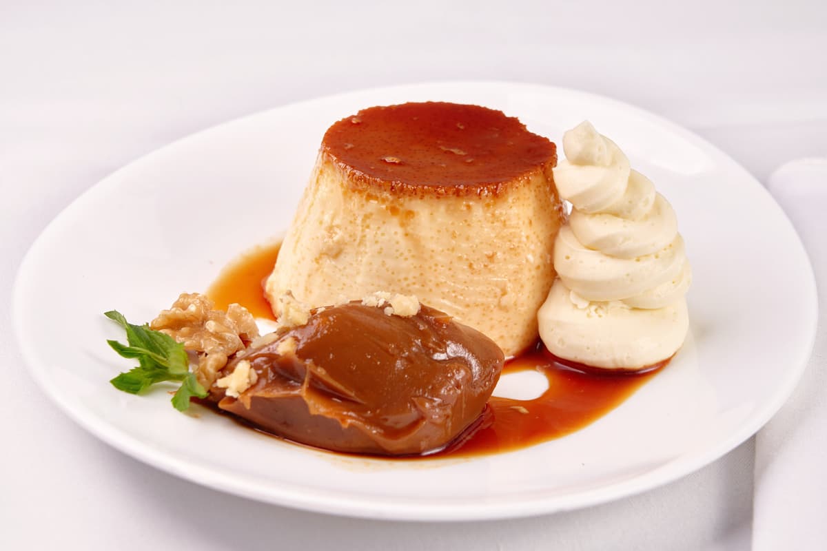 Flan Casero con dulce de leche