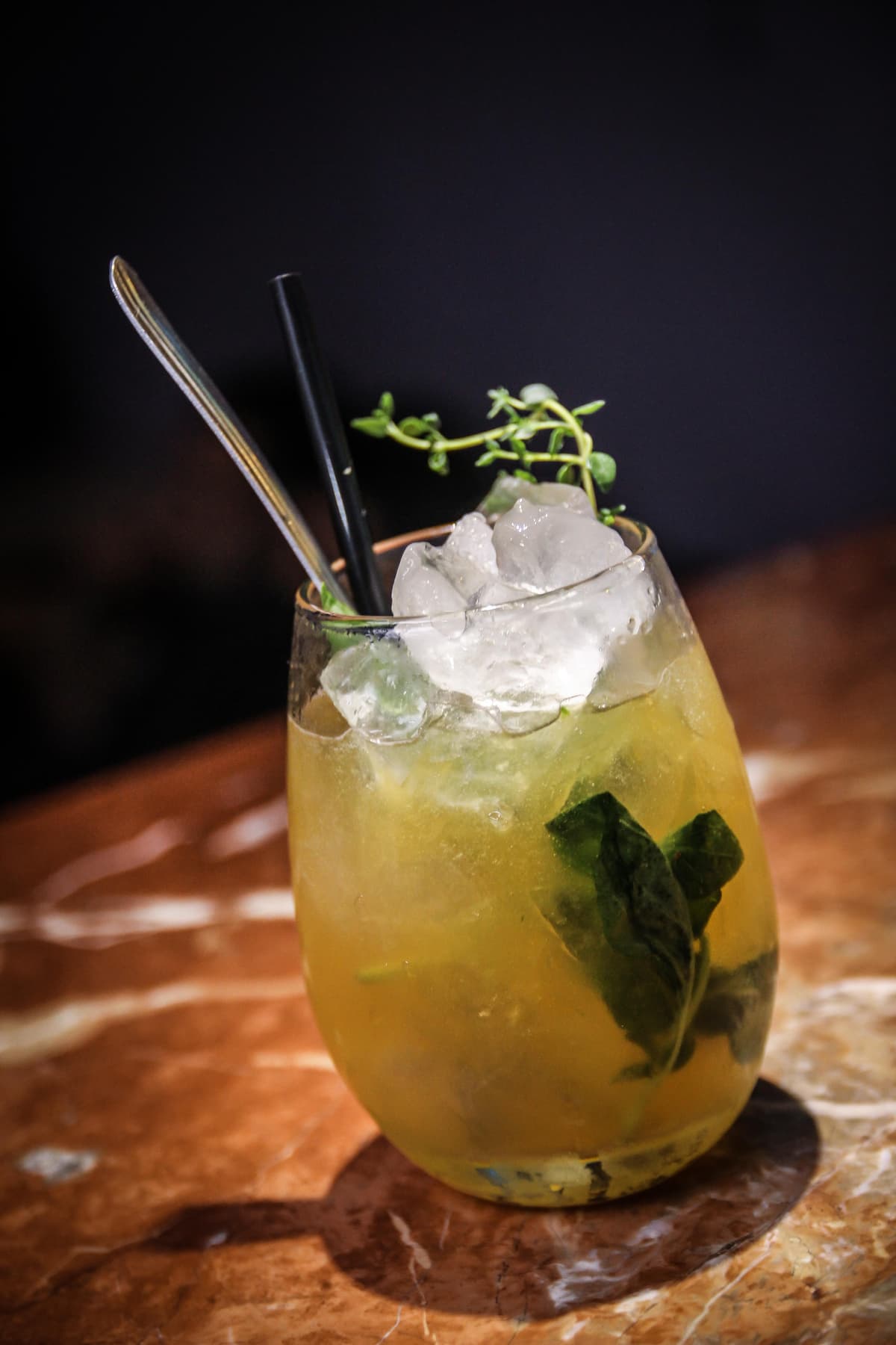 CAIPI CON MARACUYÁ