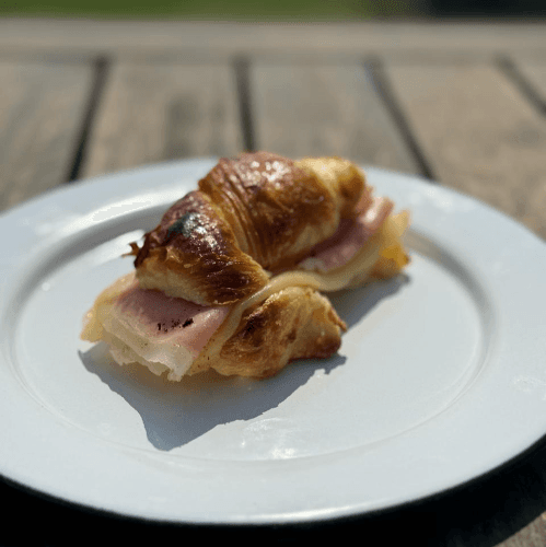 Medialuna de Jamón y Queso
